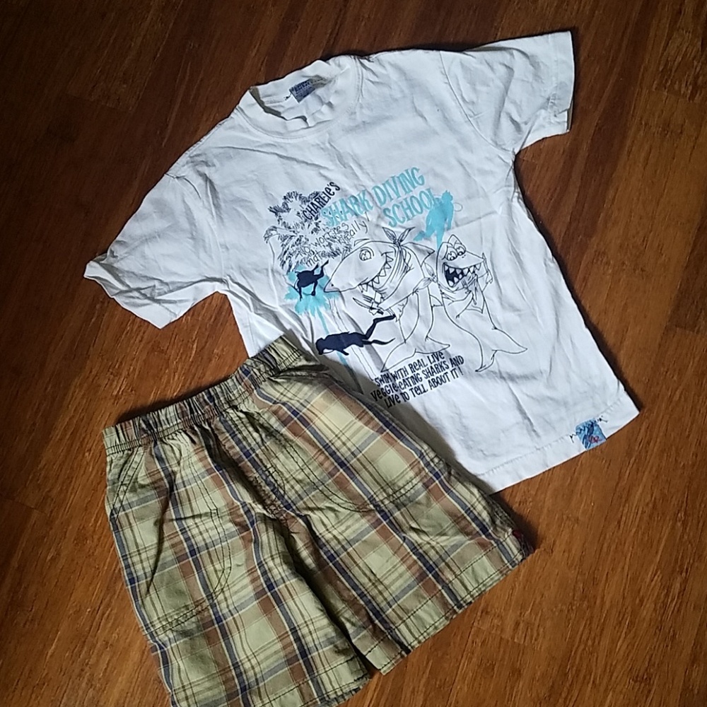 Charlie Rocket shark diving tee plaid shorts 4T